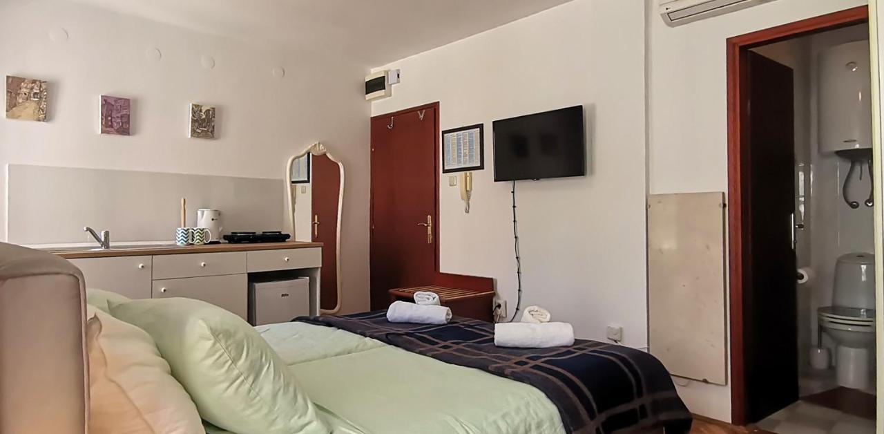Studio Apartment L&G Ρόβινι Εξωτερικό φωτογραφία