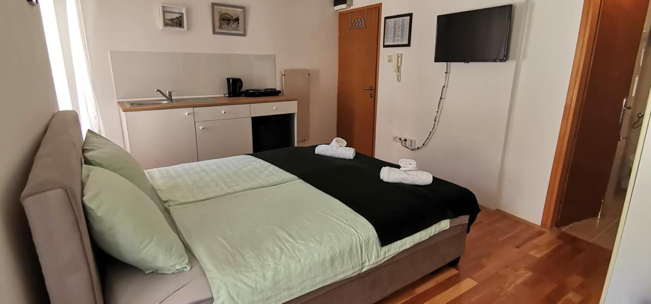 Studio Apartment L&G Ρόβινι Εξωτερικό φωτογραφία